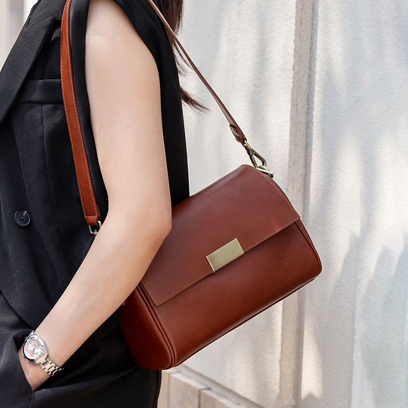 Luxury Bags China Wholesale - Cow Leather Women's Shoulder Bag Crossbody
