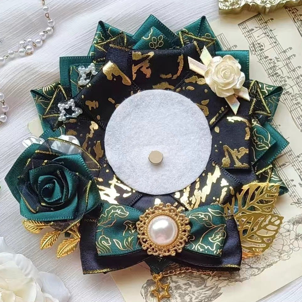 Green Ribbon Badge Rosette. Lu - đánh giá và giá Luxury Bags Green