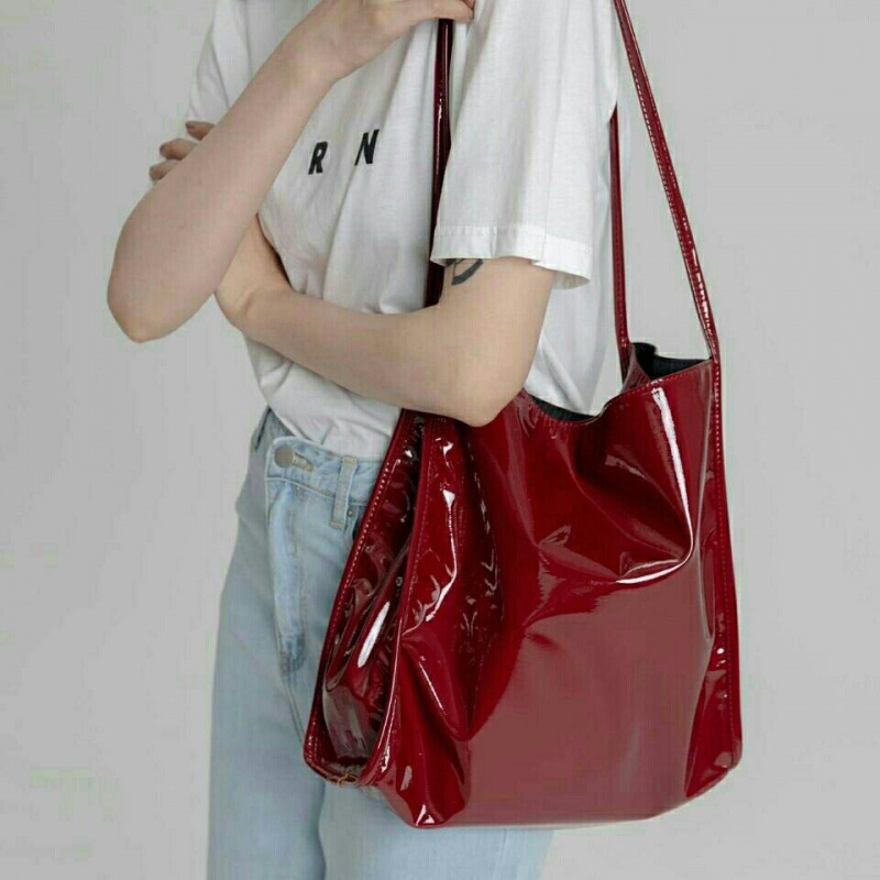 Yogodlns Luxury Patent Leather - đánh giá và giá Top Handle Patent Bag