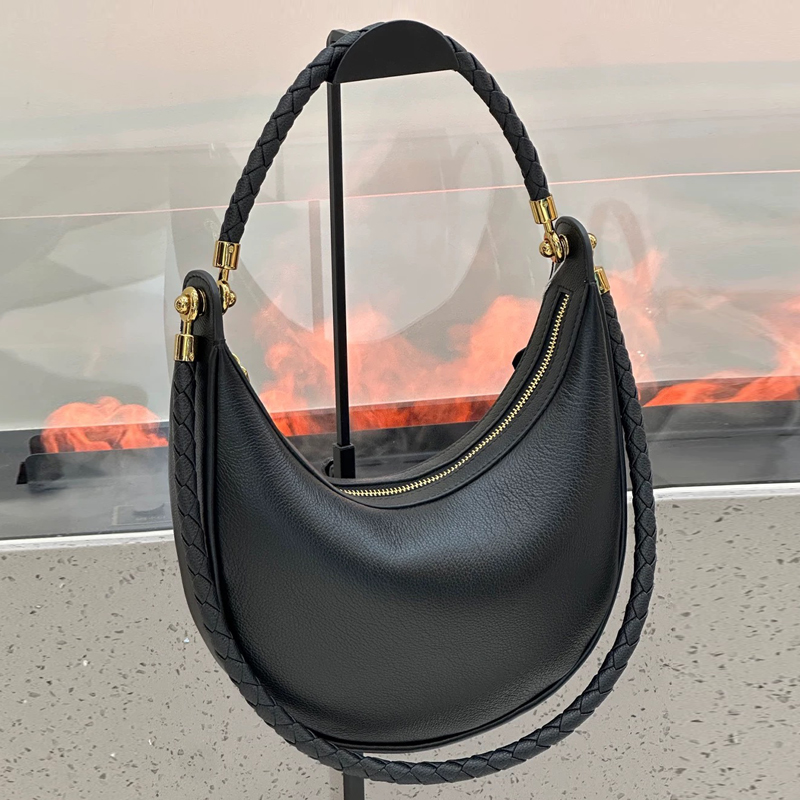 Classic Round Moon Slim Bags F - đánh giá và giá Luxury Bags Of 2026